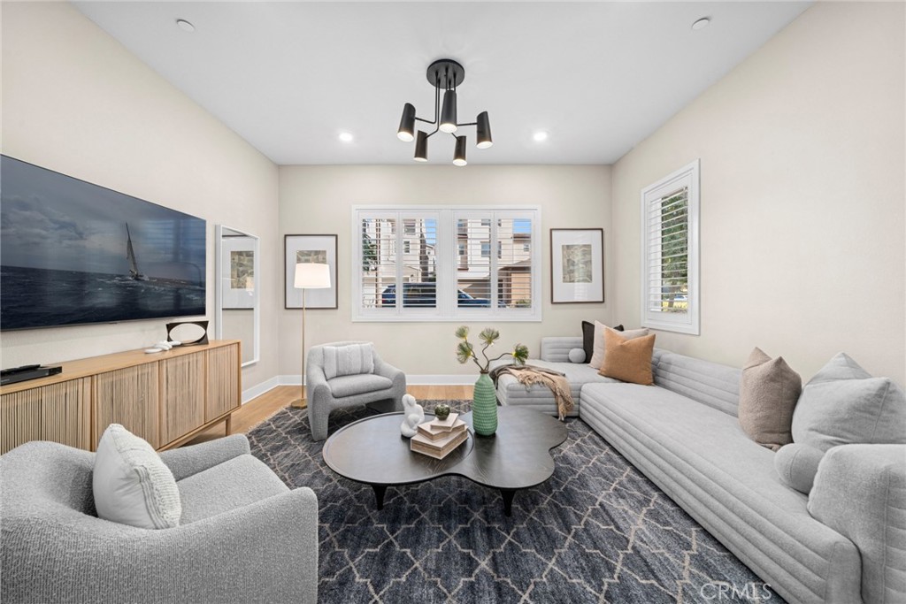 163 Crossover Irvine, CA 92618 - Photo 4 of 46