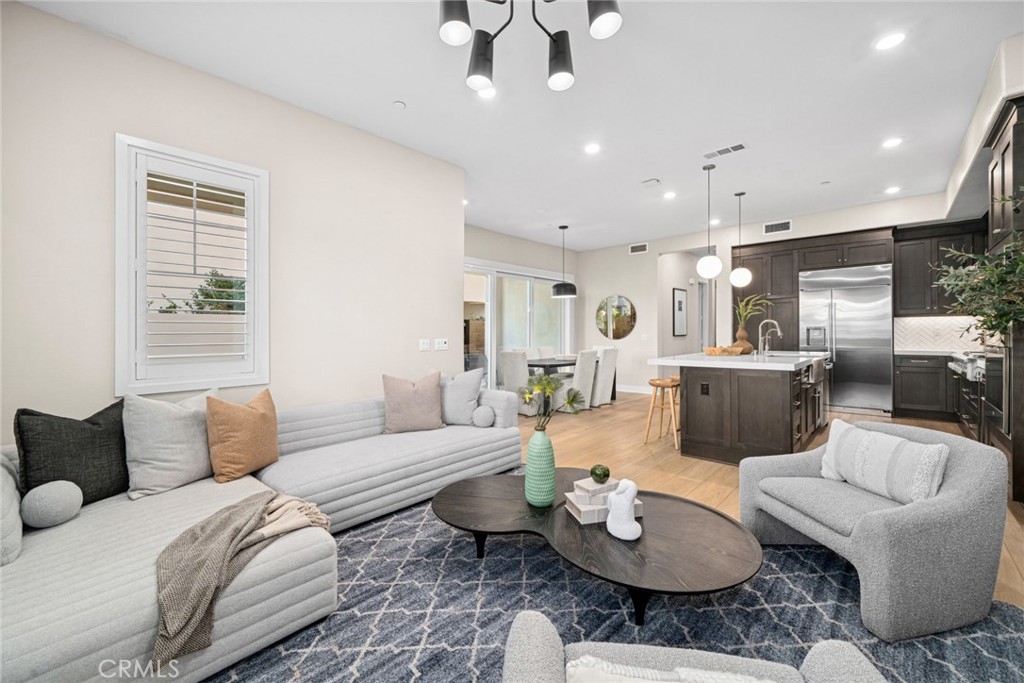 163 Crossover Irvine, CA 92618 - Photo 5 of 46