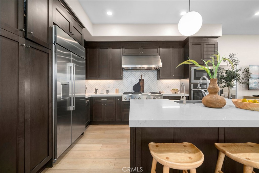 163 Crossover Irvine, CA 92618 - Photo 8 of 46