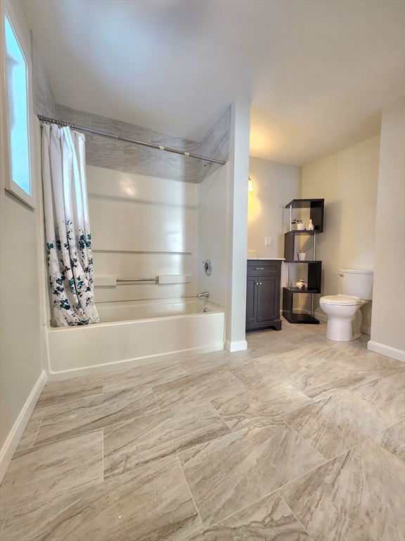52 Harrison Street Worcester, MA 01604 - Photo 27 of 32