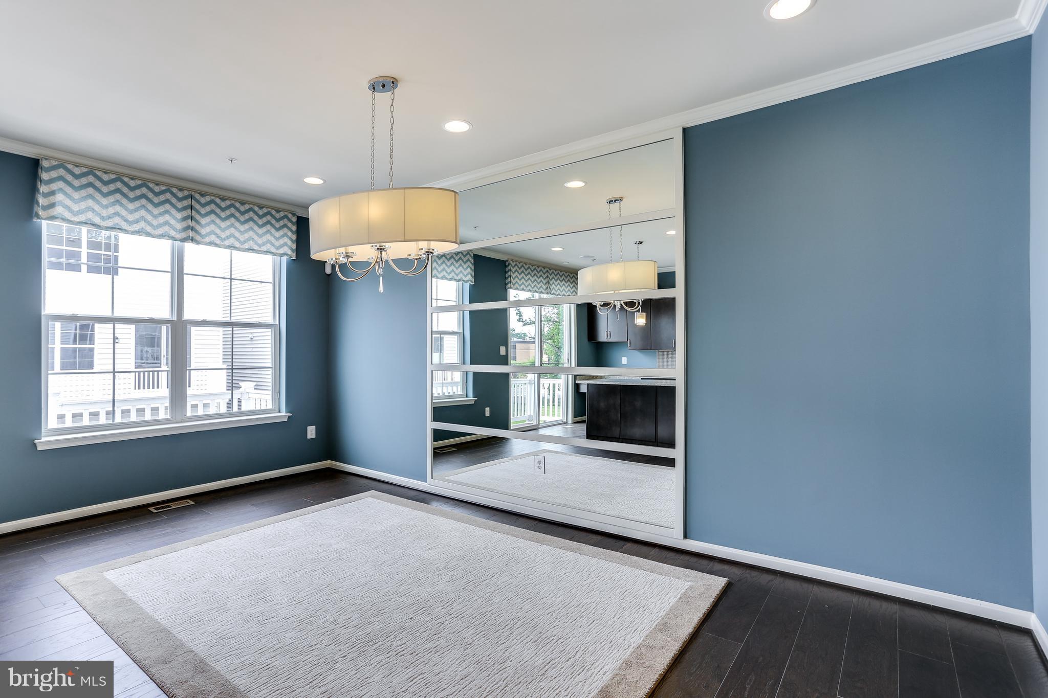 2910 Findley Road Kensington, MD 20895 - Photo 17 of 28 Living Room