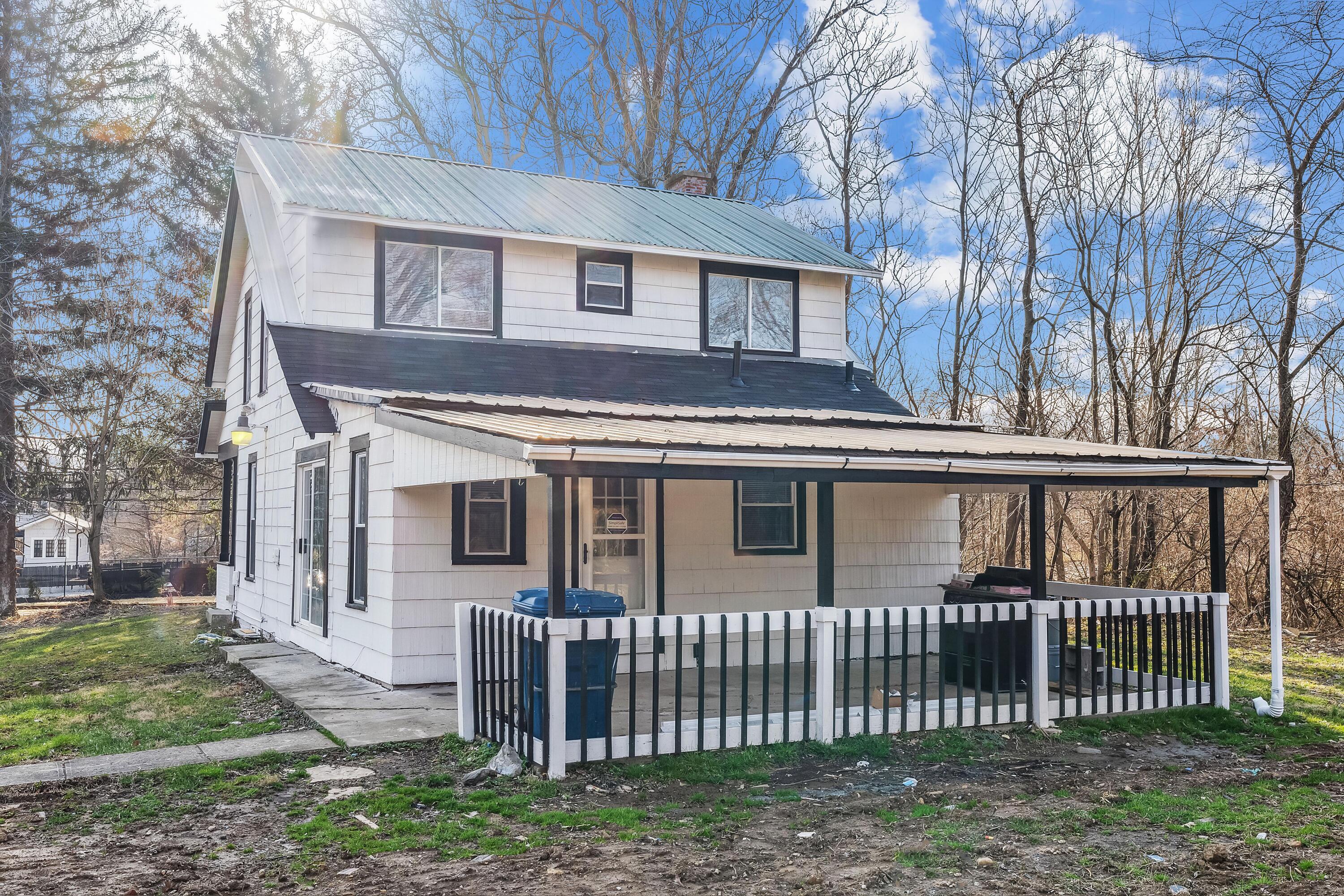 3733 Westerville Road Columbus, OH 43224 - Photo 6 of 25 F7C03E5A-EAFD-478A-AD83-DA3D957A2625
