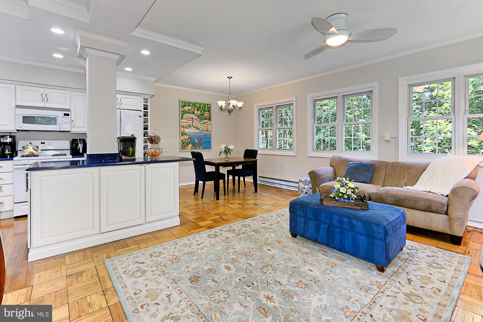 3384 Gunston Road Alexandria, VA 22302 - Photo 10 of 38 Windows w wooded view - feels like a treehouse!
