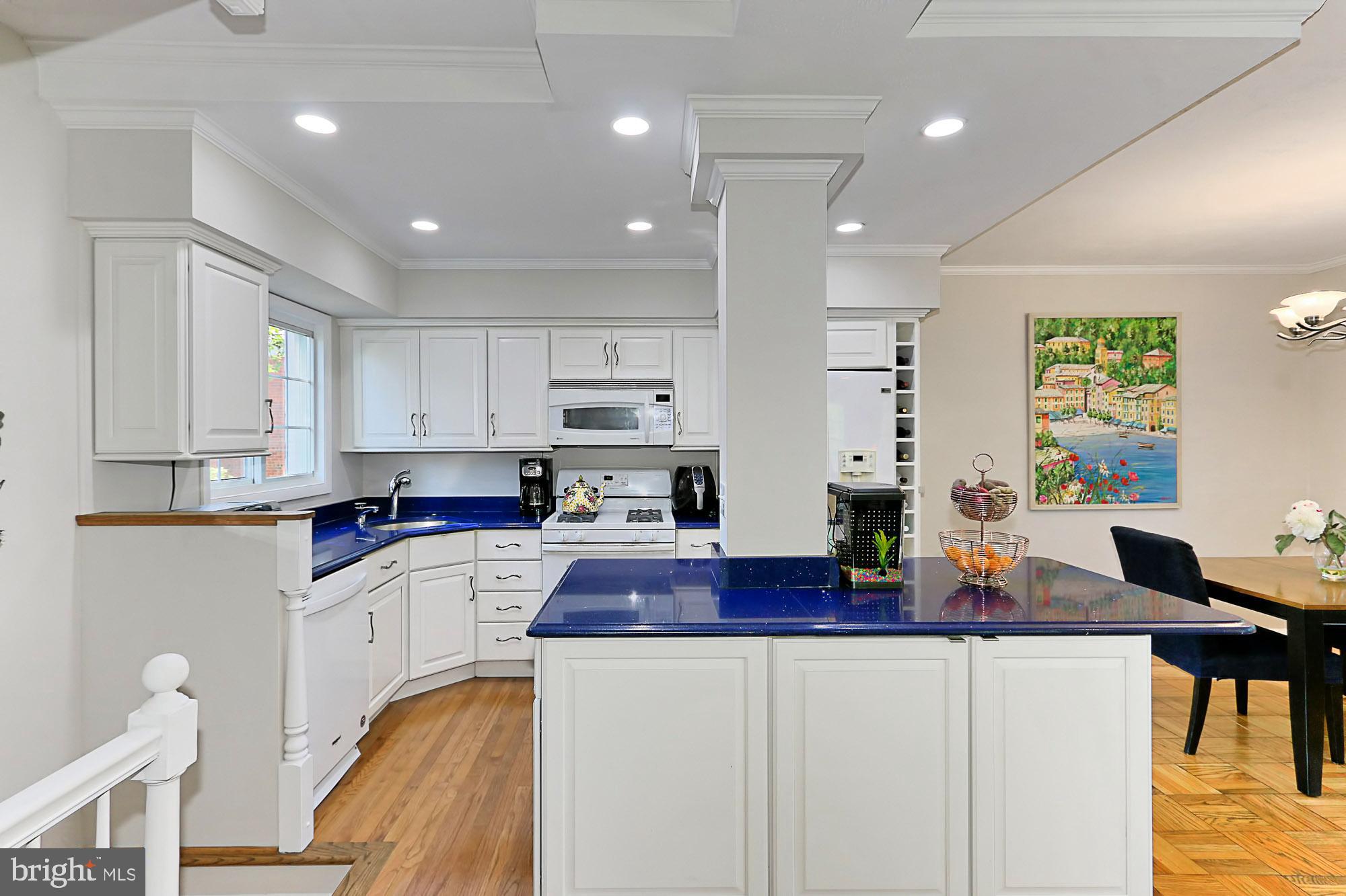 3384 Gunston Road Alexandria, VA 22302 - Photo 5 of 38 Center island has space for bar-style seating.