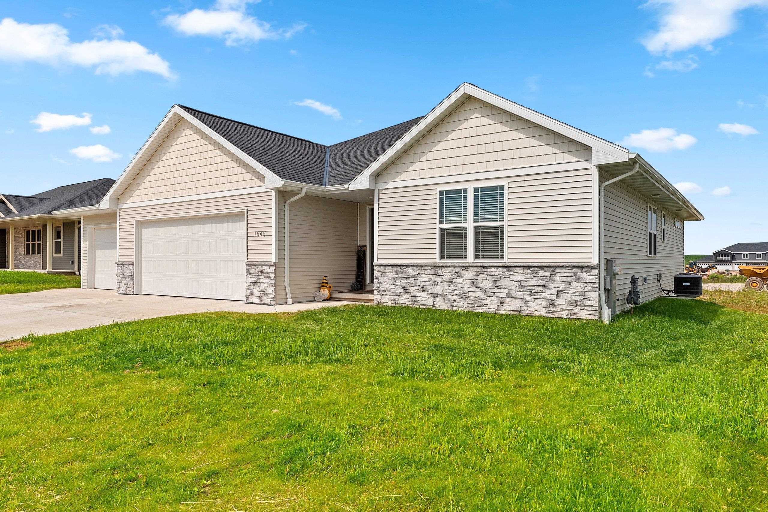 1645 Frontier Road Luxemburg, WI 54217 - Photo 39 of 48