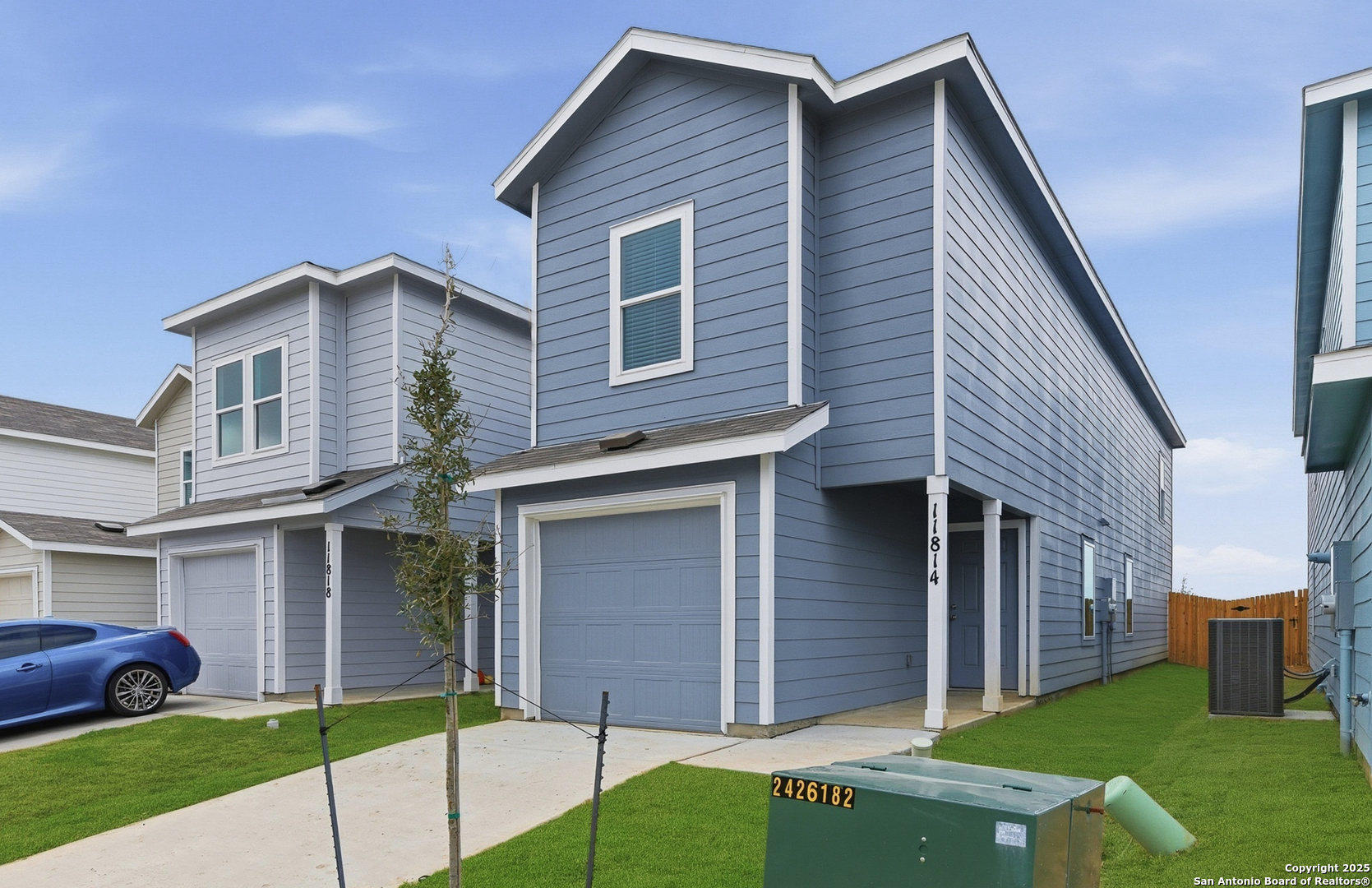 11814 Bluebell Ridge Converse, TX 78109 - Photo 2 of 20 a front view of a house with garden