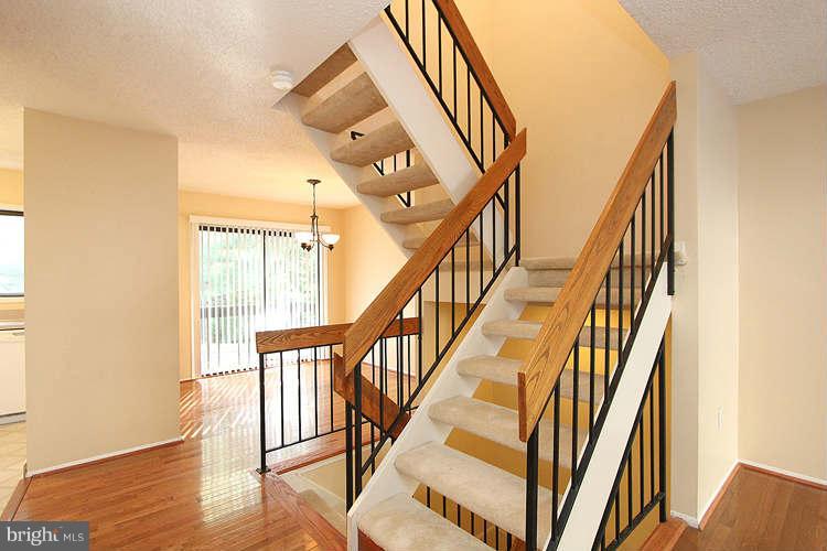 2180 Cartwright Place Reston, VA 20191 - Photo 7 of 30 Interior (General)