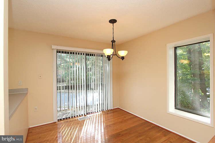 2180 Cartwright Place Reston, VA 20191 - Photo 8 of 30 Dining Room