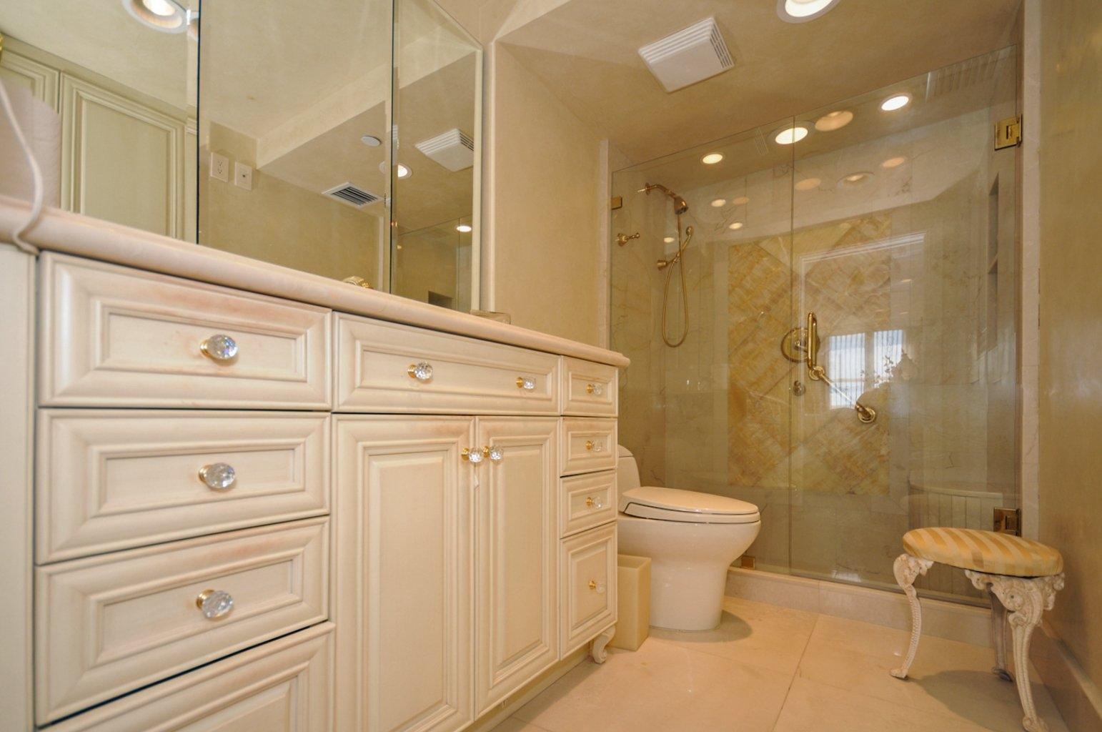 859 Jeffery Street, Unit 415 Boca Raton, FL 33487 - Photo 24 of 36 859_jeffery_st_415_MLS_HID812790_ROOMmas