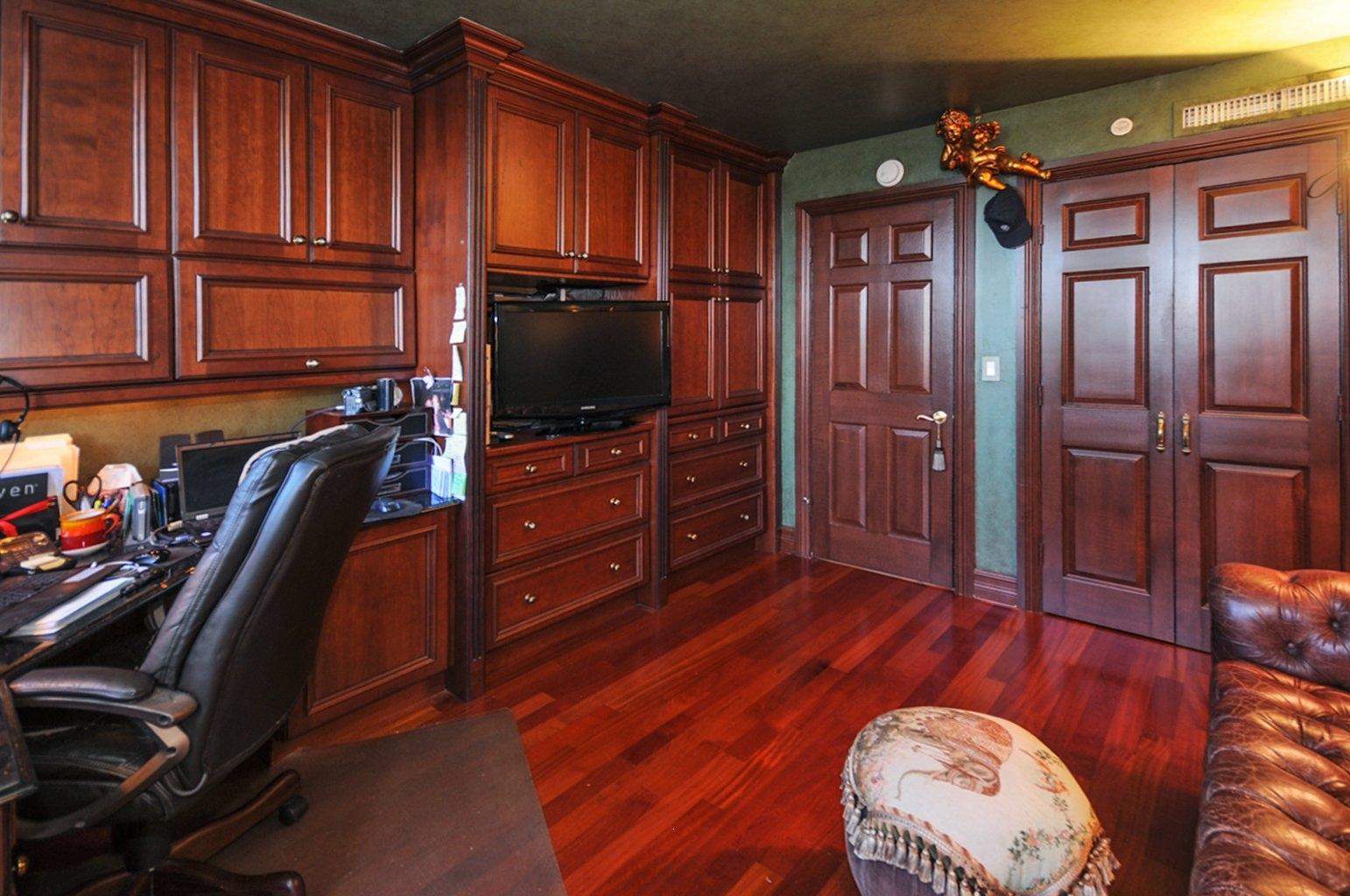 859 Jeffery Street, Unit 415 Boca Raton, FL 33487 - Photo 6 of 36 859_jeffery_st_415_MLS_HID812790_ROOMden