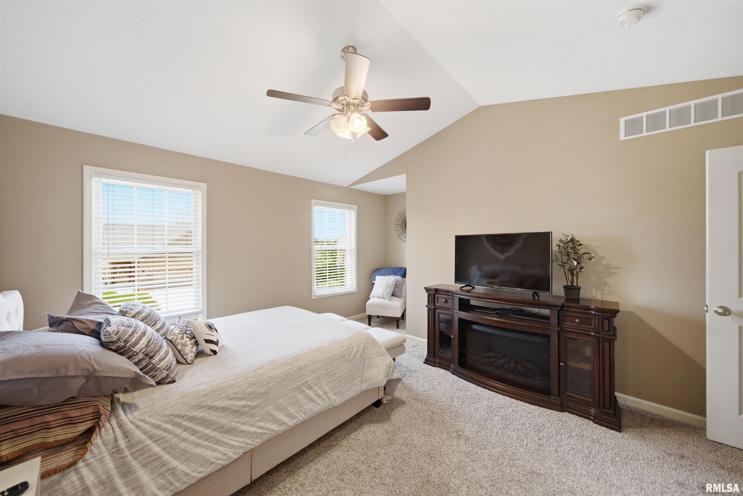1906 Glenbridge Road Bloomington, IL 61704 - Photo 16 of 33