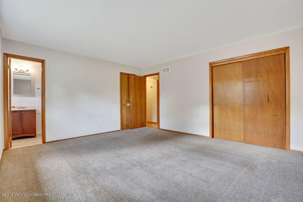 406 Frank Applegate Road Jackson, NJ 08527 - Photo 22 of 31 022_mjb00096-mjb00100