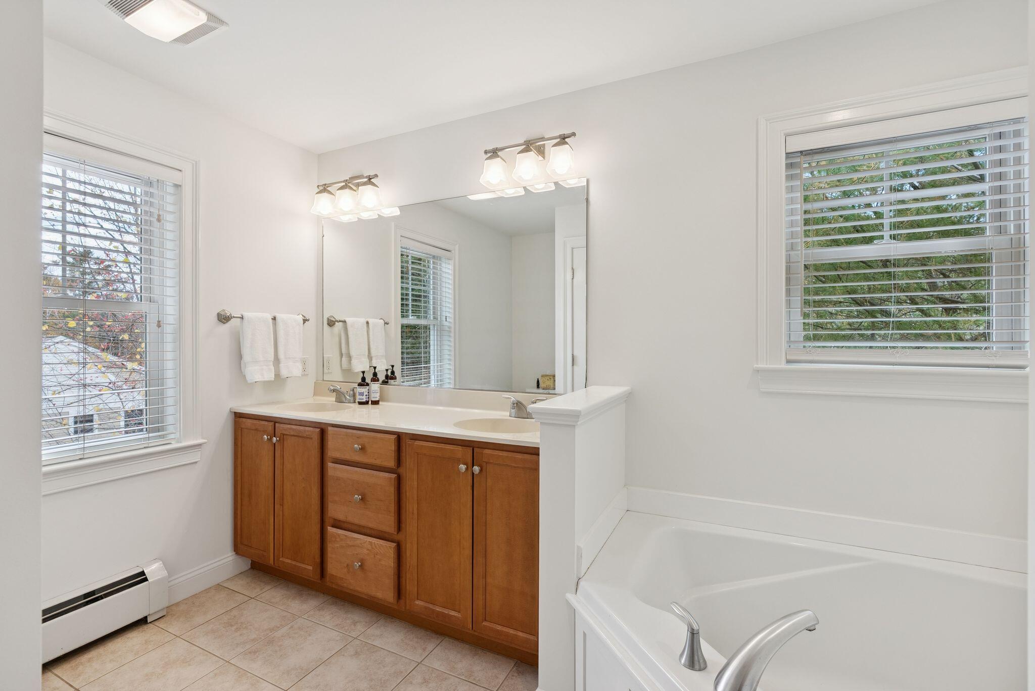 26 Harvest Ridge Road, Unit 24 Freeport, ME 04032 - Photo 24 of 46 31_DSC08148