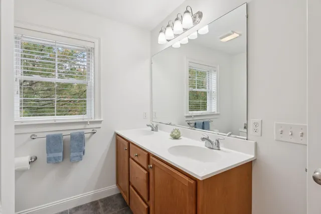 $615,000 | 26 Harvest Ridge Road, Unit 24, Freeport, ME 04032