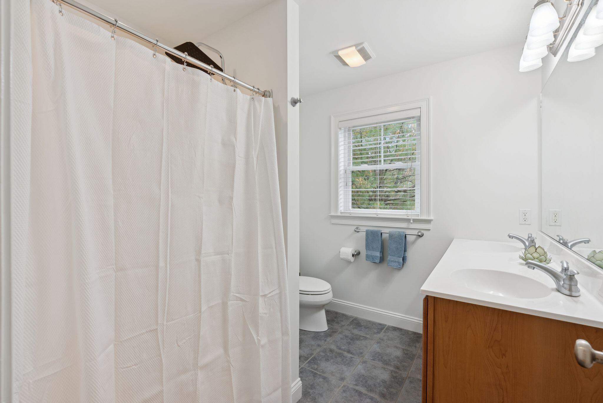 26 Harvest Ridge Road, Unit 24 Freeport, ME 04032 - Photo 27 of 46 34_DSC08168