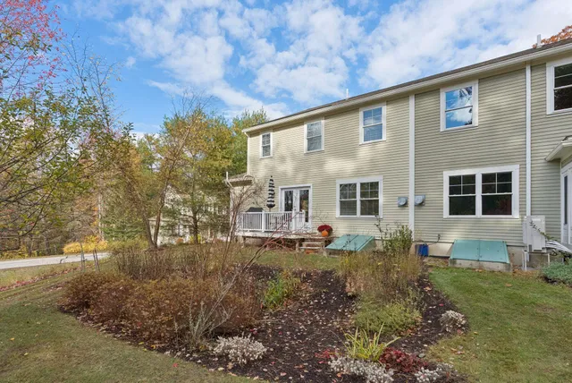 $615,000 | 26 Harvest Ridge Road, Unit 24, Freeport, ME 04032