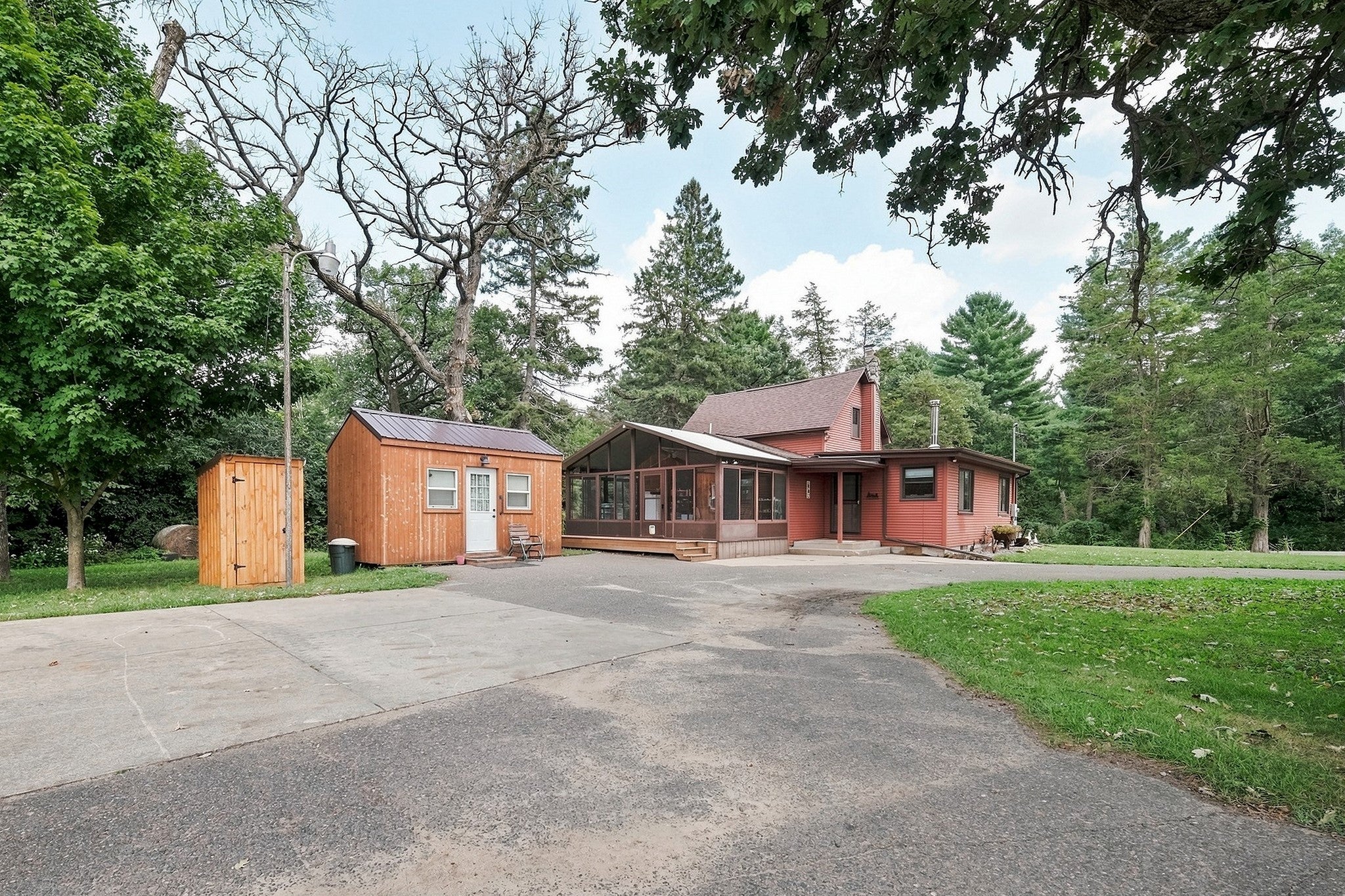 W2530 Cedar Road Eau Claire, WI 54701 - Photo 7 of 53 Gallery Image 7