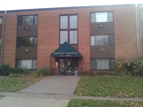 $1,000 | 122 Spring Street, Unit 304, River Falls, WI 54022