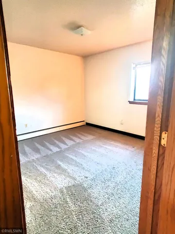 $1,050 | 122 Spring Street, Unit 304, River Falls, WI 54022