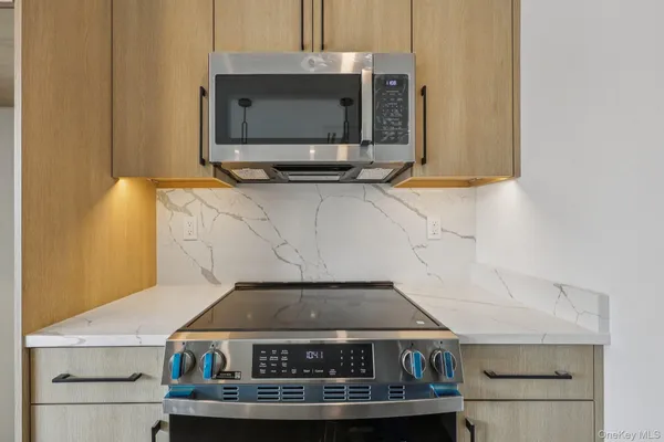 $5,200 | 325 Manville Road, Unit 201, Pleasantville, NY 10570