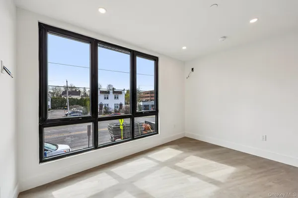 $5,200 | 325 Manville Road, Unit 201, Pleasantville, NY 10570