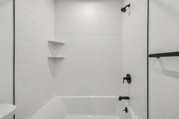 $5,200 | 325 Manville Road, Unit 201, Pleasantville, NY 10570