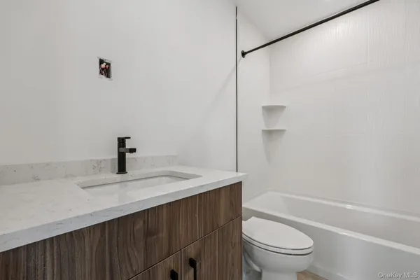 $5,200 | 325 Manville Road, Unit 201, Pleasantville, NY 10570