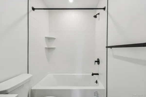 $5,200 | 325 Manville Road, Unit 201, Pleasantville, NY 10570