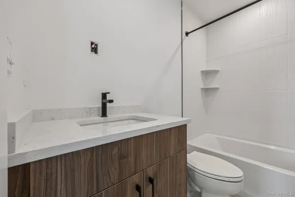 $5,200 | 325 Manville Road, Unit 201, Pleasantville, NY 10570