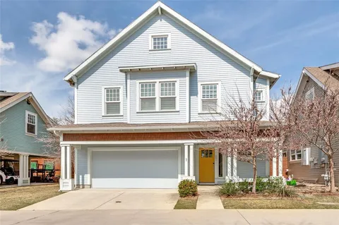 $869,000 | 661 Bishop Heights Lane, Dallas, TX 75208