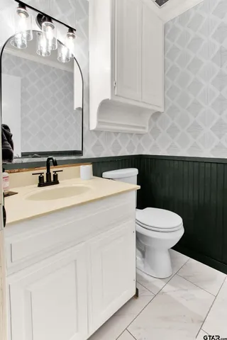 $399,000 | 211 Hideaway Lane, Hideaway, TX 75771