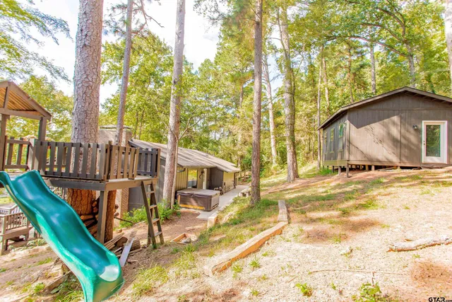 $399,000 | 211 Hideaway Lane, Hideaway, TX 75771