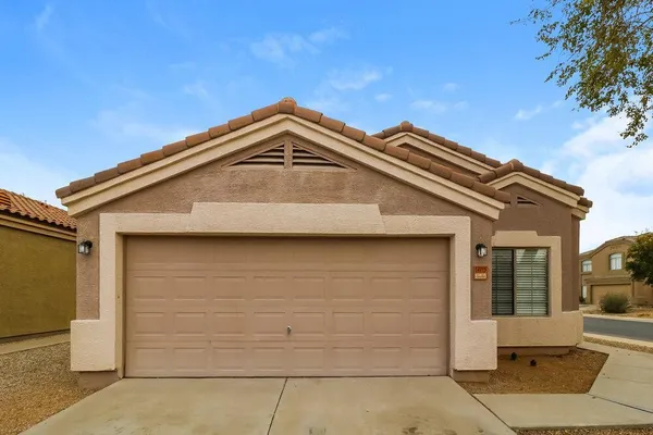 $2,175 | 14715 North 124th Avenue, El Mirage, AZ 85335