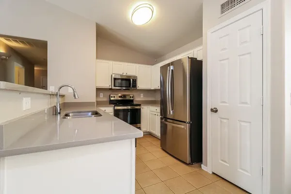 $2,175 | 14715 North 124th Avenue, El Mirage, AZ 85335