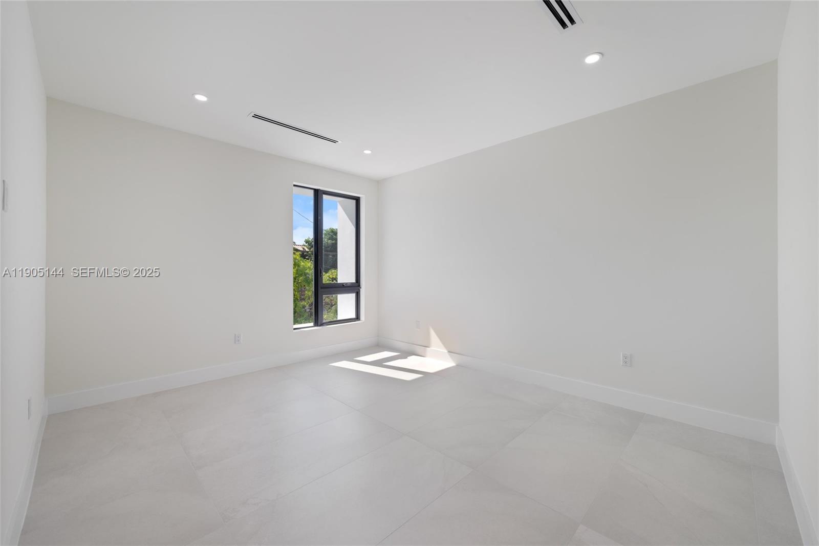 2127 Southwest 11th Terrace Miami, FL 33135 - Photo 24 of 28