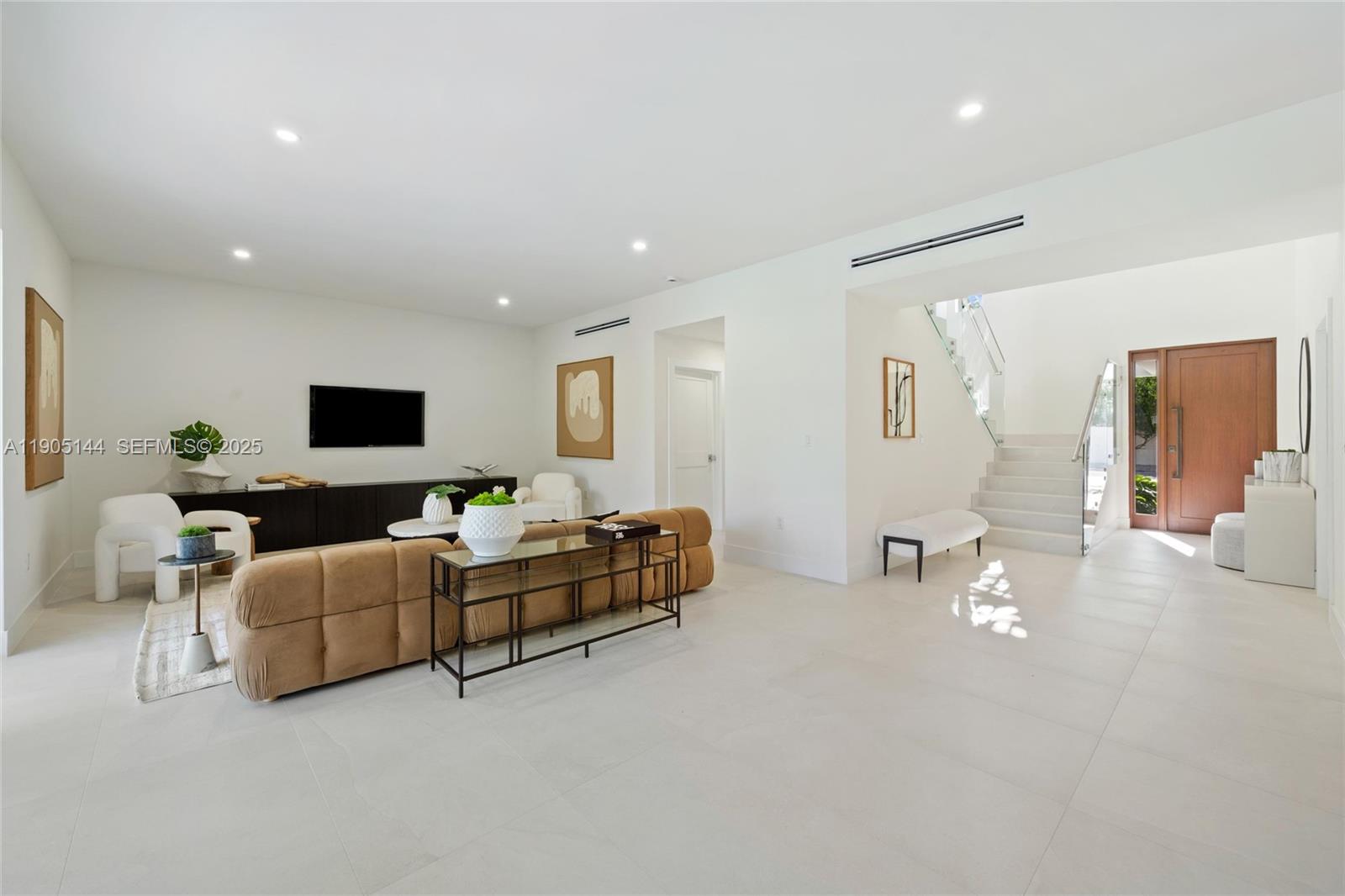 2127 Southwest 11th Terrace Miami, FL 33135 - Photo 4 of 28