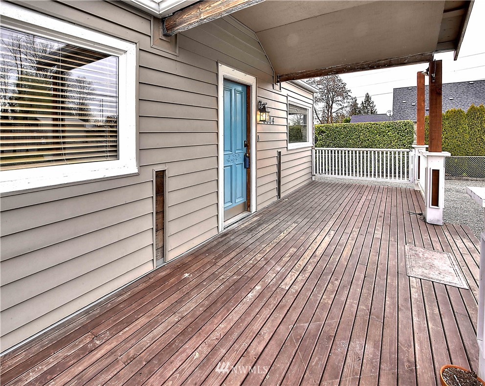 8604 Golden Given Road East Tacoma, WA 98445 - Photo 4 of 18 Gallery Image 4