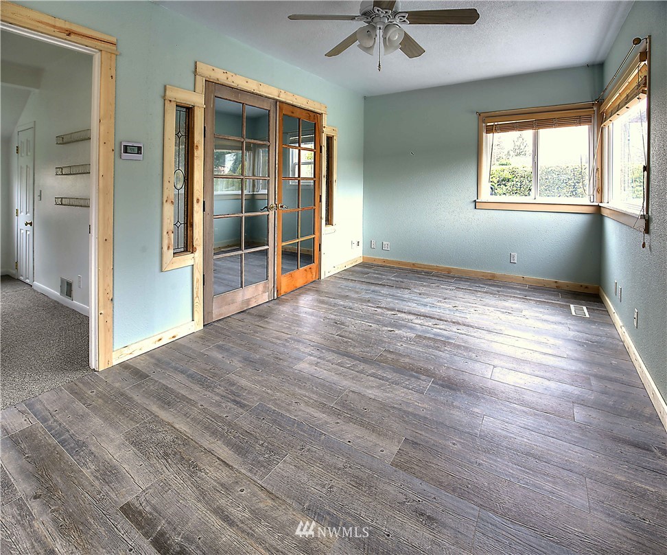 8604 Golden Given Road East Tacoma, WA 98445 - Photo 5 of 18 Gallery Image 5