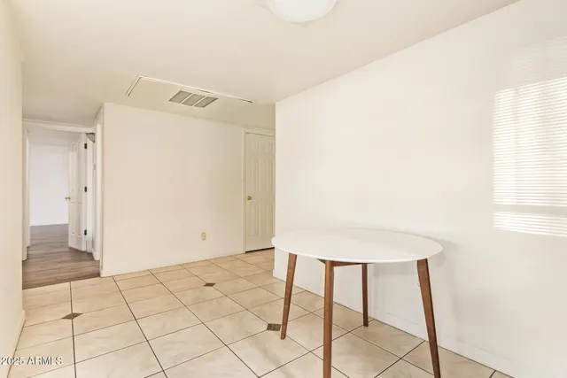 a view of utility room