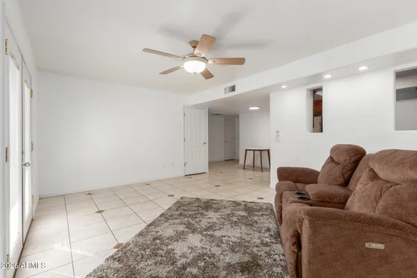$259,500 | 151 East Broadway Road, Unit 103, Tempe, AZ 85282