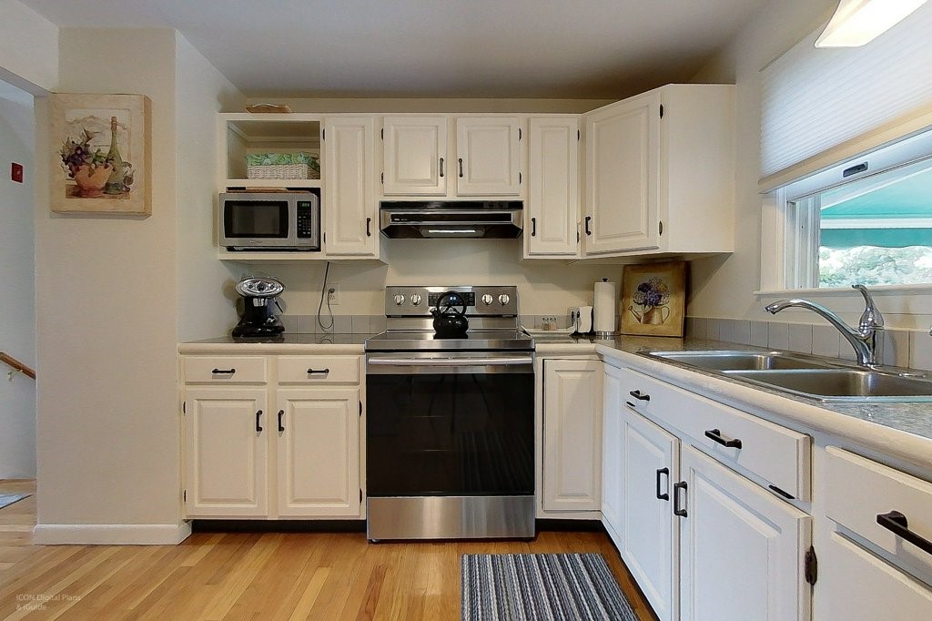 625 Turner Road Middletown, RI 02842 - Photo 11 of 41