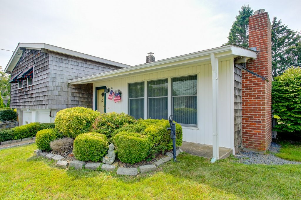 625 Turner Road Middletown, RI 02842 - Photo 2 of 41