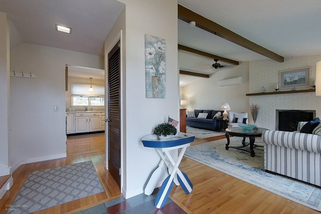 625 Turner Road Middletown, RI 02842 - Photo 3 of 41