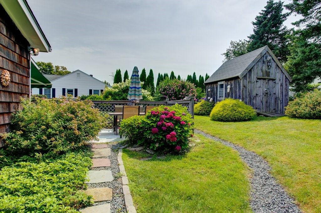 625 Turner Road Middletown, RI 02842 - Photo 33 of 41