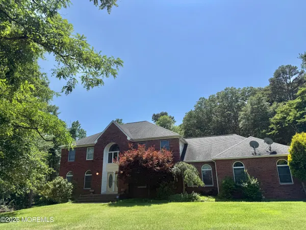 $950,000 | 6 Seaman Road, Freehold, NJ 07728
