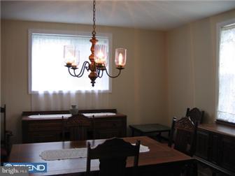 615 Aintree Road Hatboro, PA 19040 - Photo 4 of 12 Dining Room