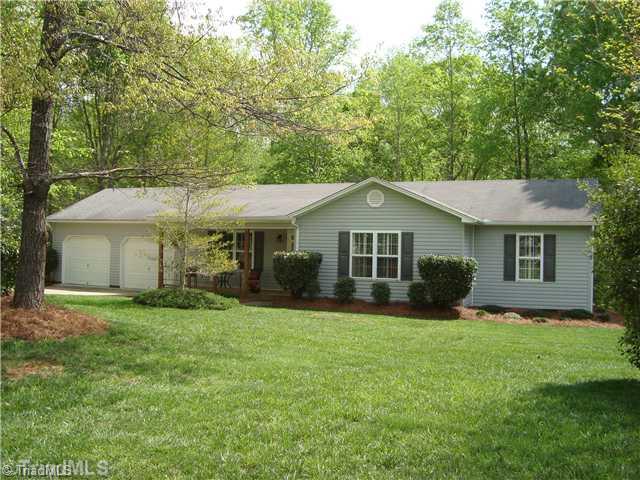 2894 Hunt Ridge Court Trinity, NC 27370 - Photo 1 of 16 Exterior Front.