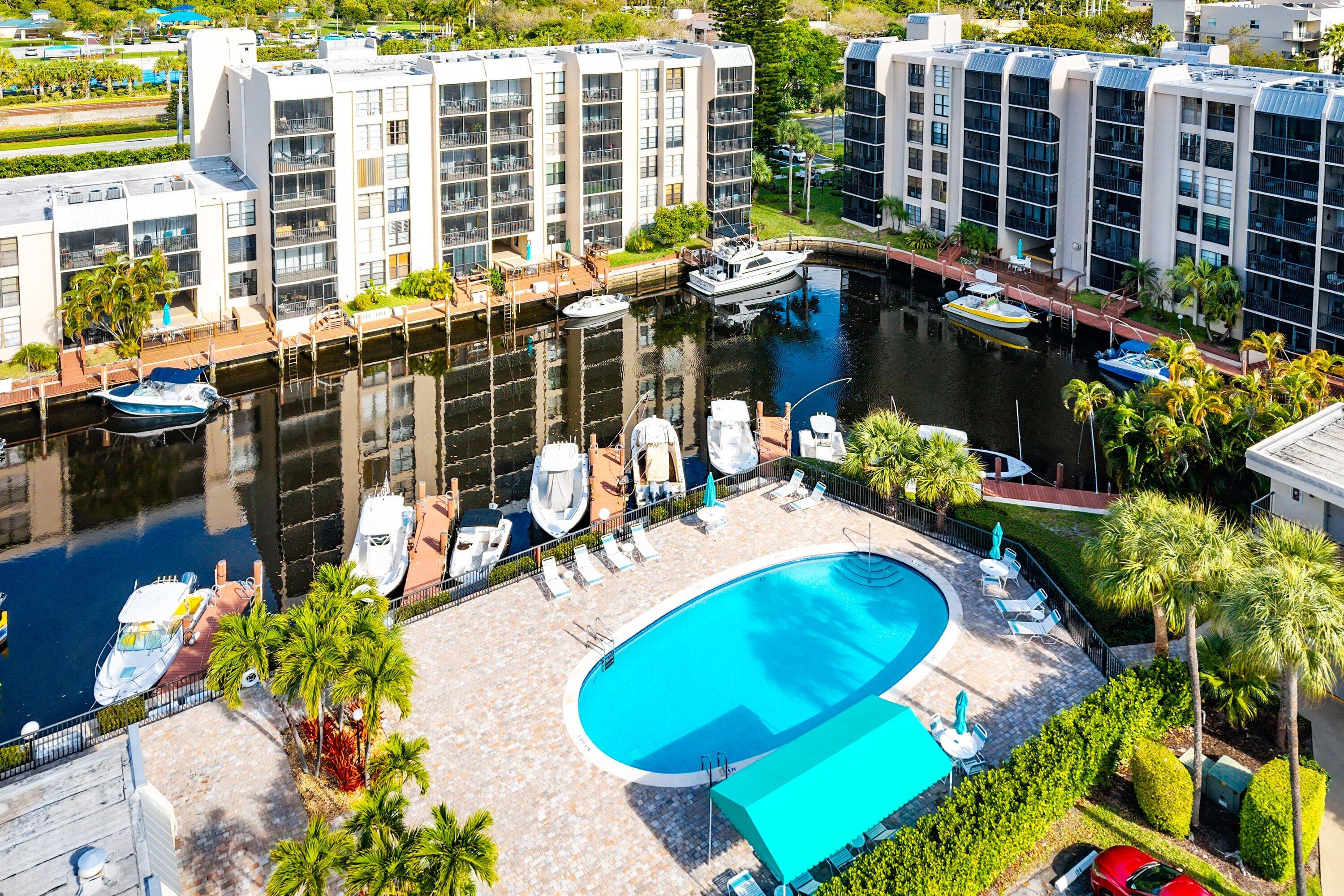 6 Royal Palm Way, Unit 605 Boca Raton, FL 33432 - Photo 40 of 45 037-6RoyalPalmWay-BocaRaton-FL-33432-SMA