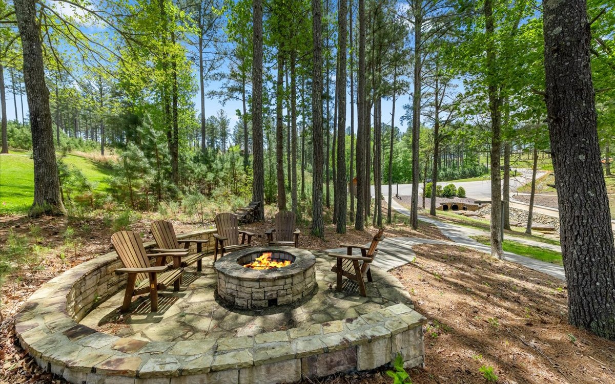 Lt158 Stables Loop Blairsville, GA 30512 - Photo 20 of 42 a view of a backyard with sitting area