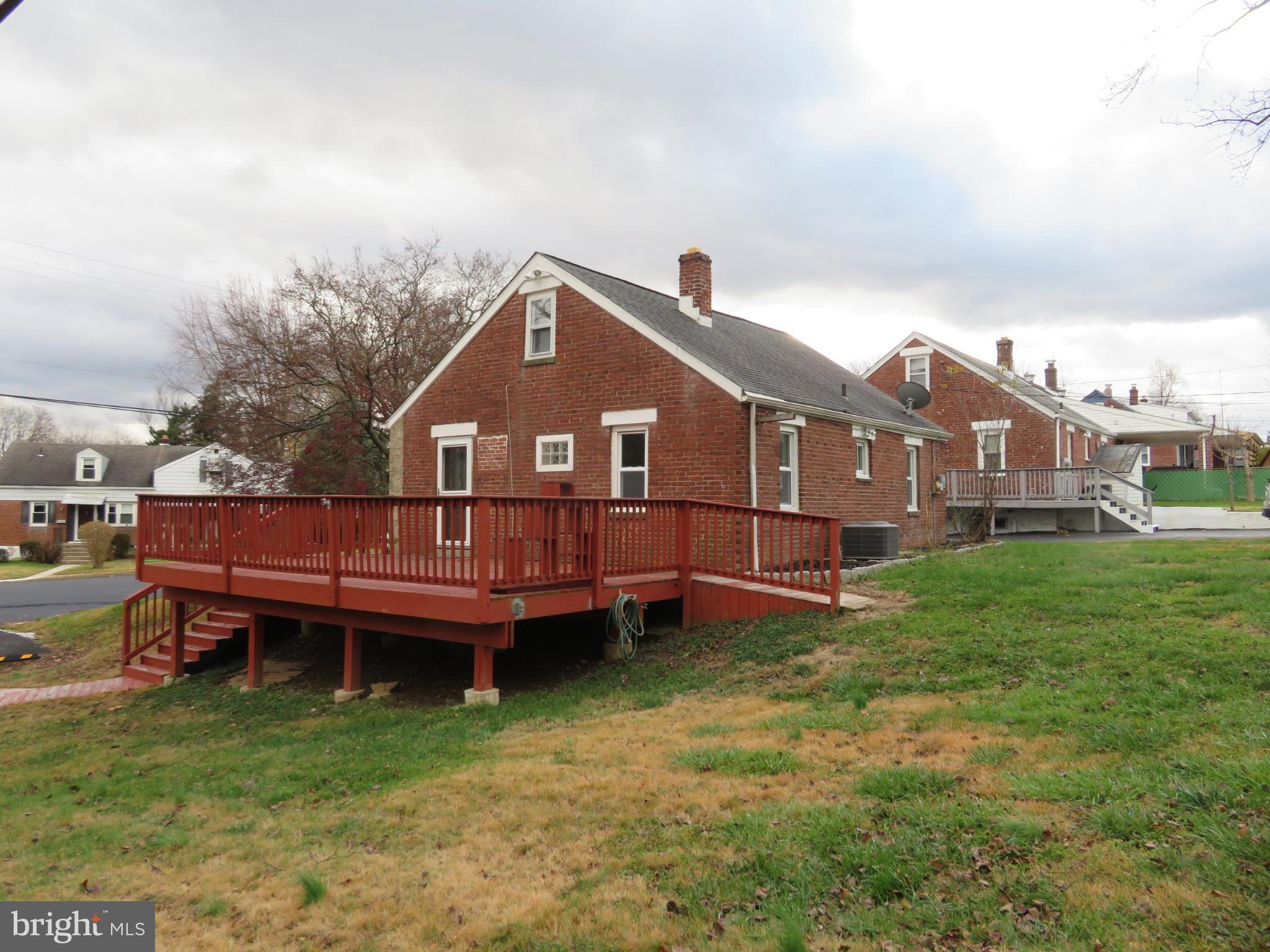 902 Thornton Road Boothwyn, PA 19061 - Photo 3 of 15 large deck and yard